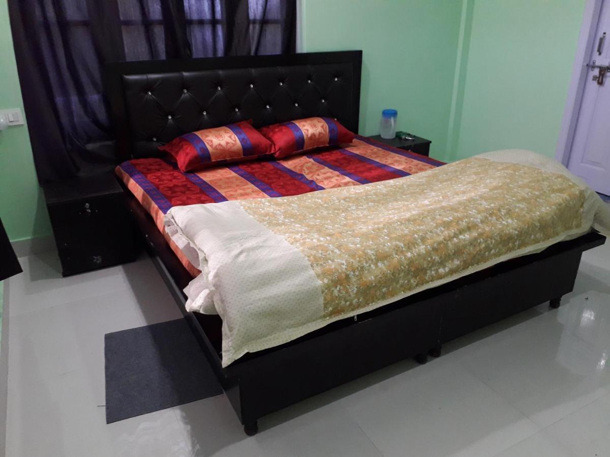Mohinder & Mohindra Home Stay บีร์ ภายนอก รูปภาพ