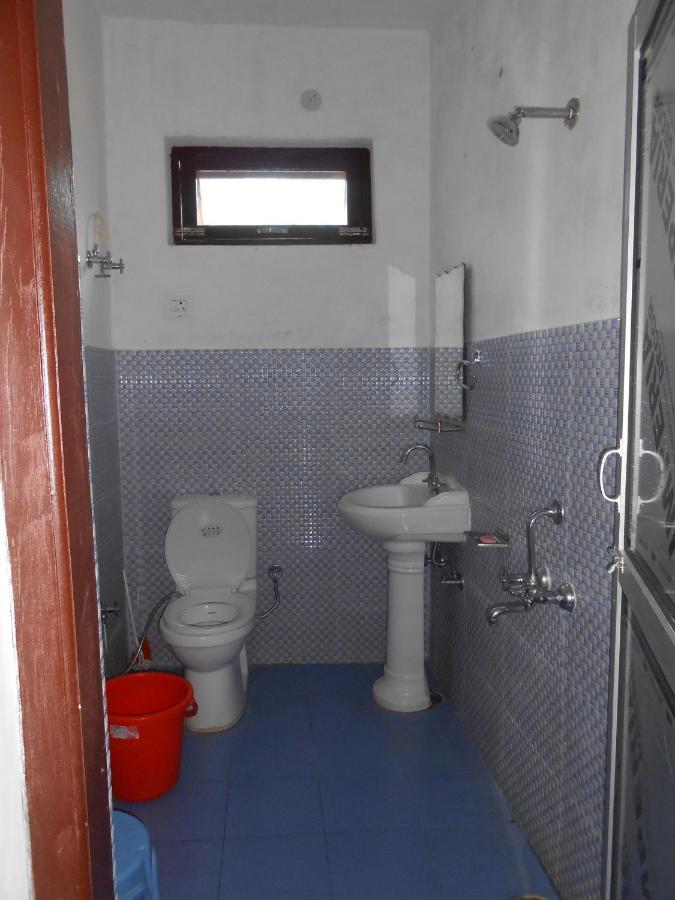 Mohinder & Mohindra Home Stay บีร์ ภายนอก รูปภาพ
