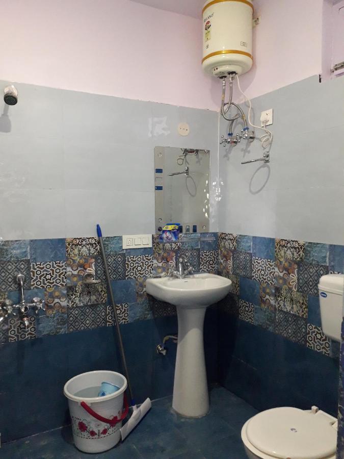 Mohinder & Mohindra Home Stay บีร์ ภายนอก รูปภาพ