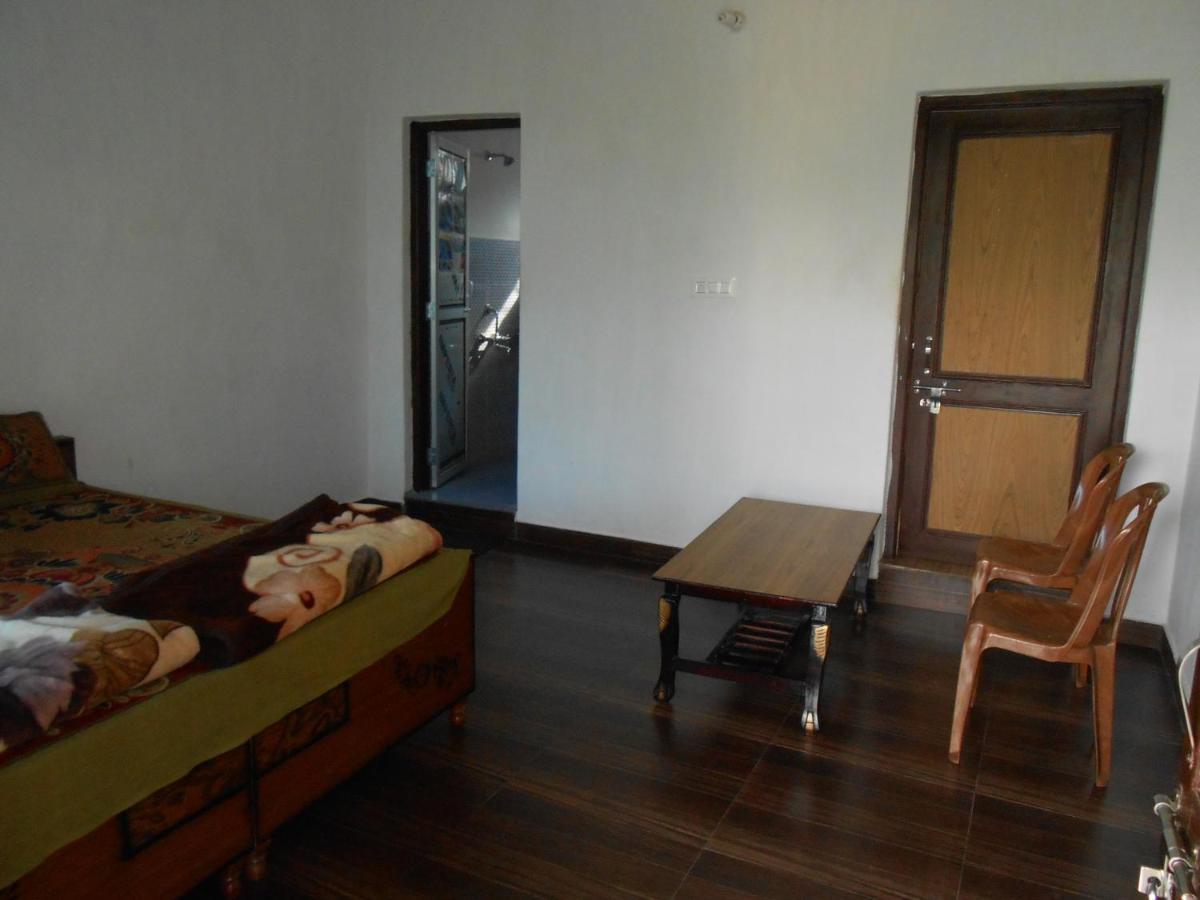 Mohinder & Mohindra Home Stay บีร์ ภายนอก รูปภาพ
