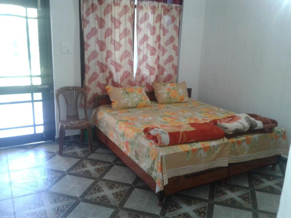 Mohinder & Mohindra Home Stay บีร์ ภายนอก รูปภาพ