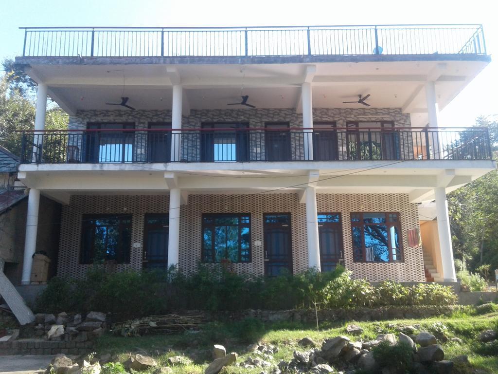 Mohinder & Mohindra Home Stay บีร์ ภายนอก รูปภาพ